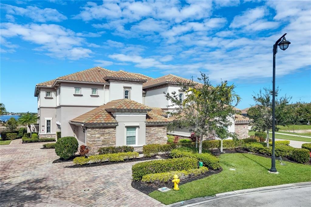 9060 Siesta Bay DR # 101