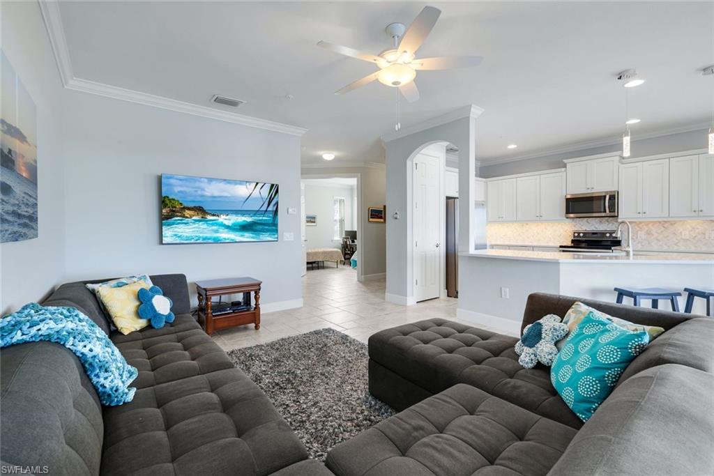 9060 Siesta Bay DR # 101