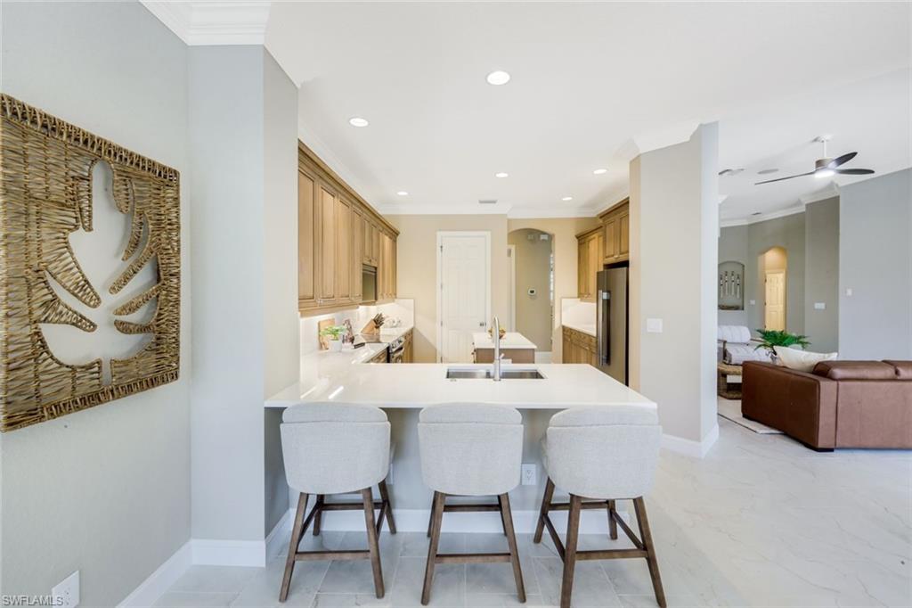 8810 Spinner Cove LN