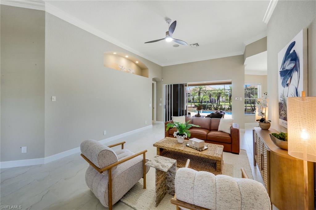 8810 Spinner Cove LN