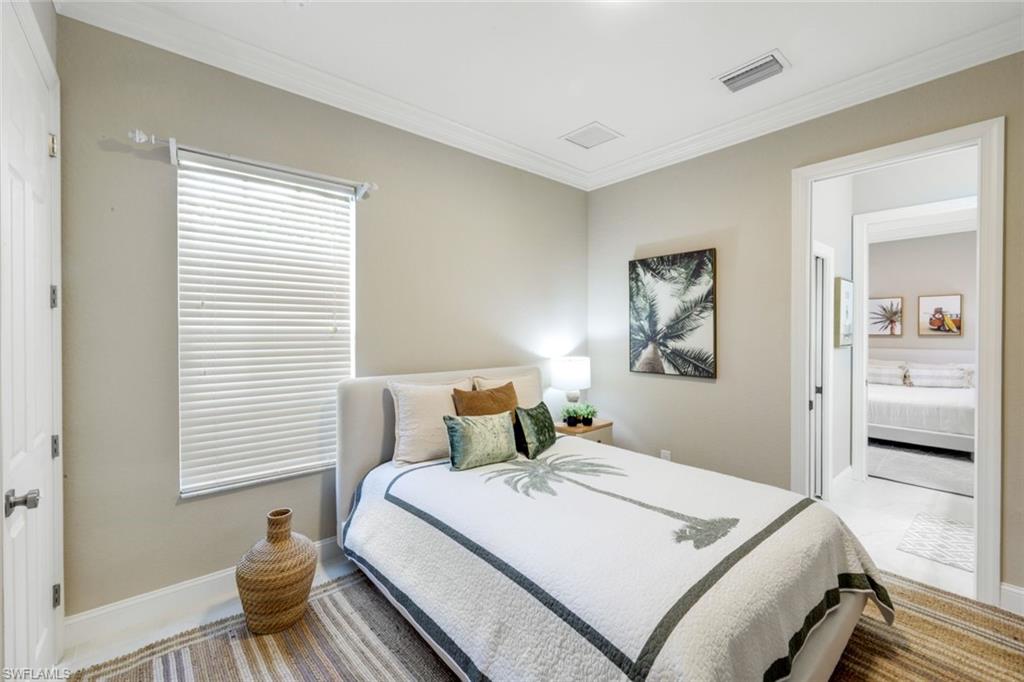 8810 Spinner Cove LN