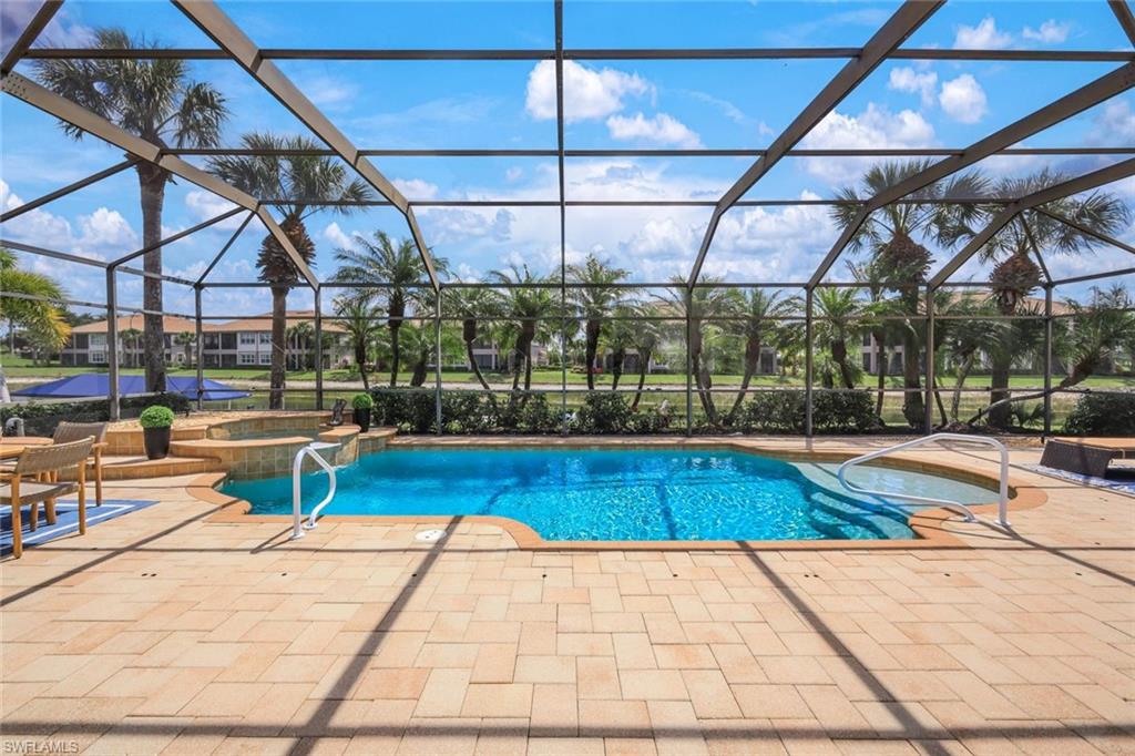 8810 Spinner Cove LN