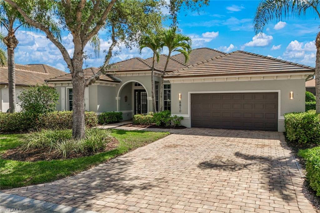 8810 Spinner Cove LN