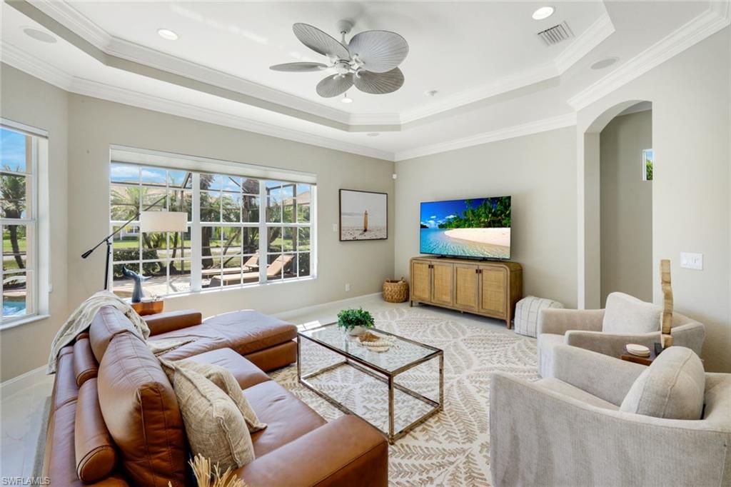 8810 Spinner Cove LN