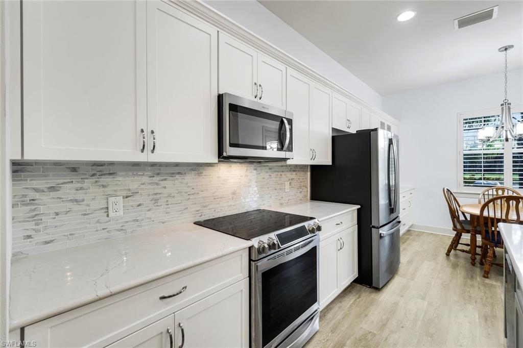9065 Siesta Bay DR