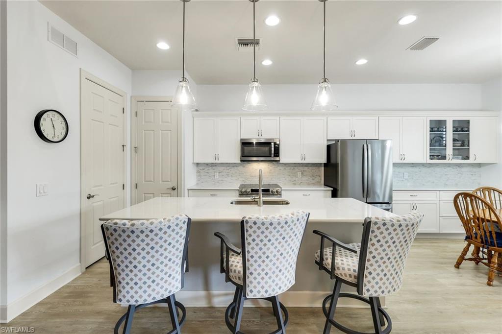 9065 Siesta Bay DR
