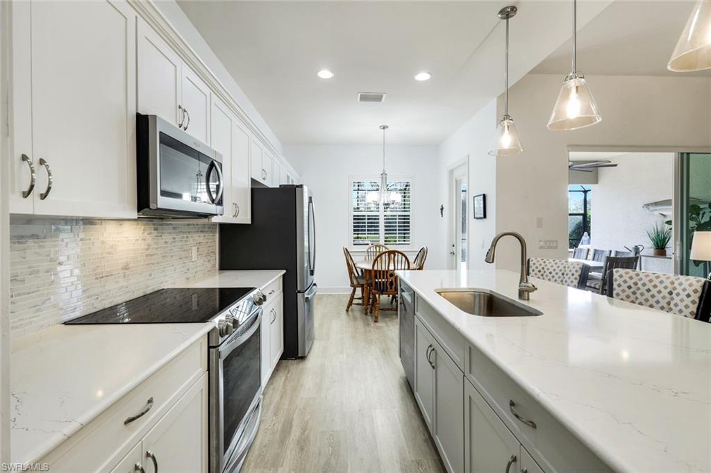 9065 Siesta Bay DR