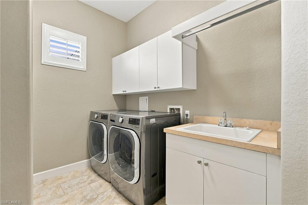 9213 Quartz LN 202