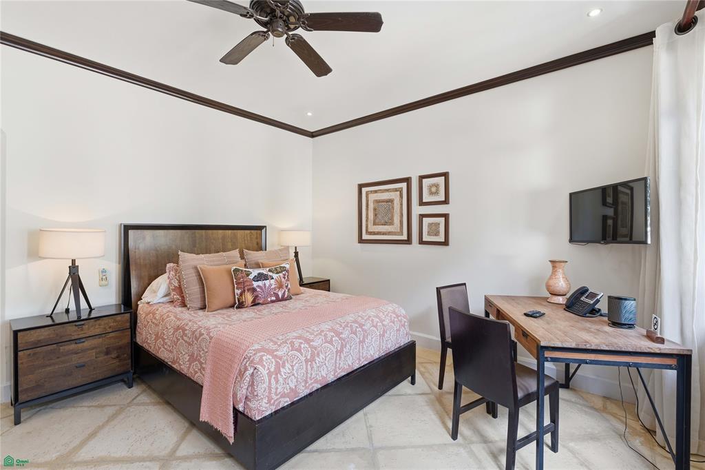 Casa del Alba, Las Catalinas