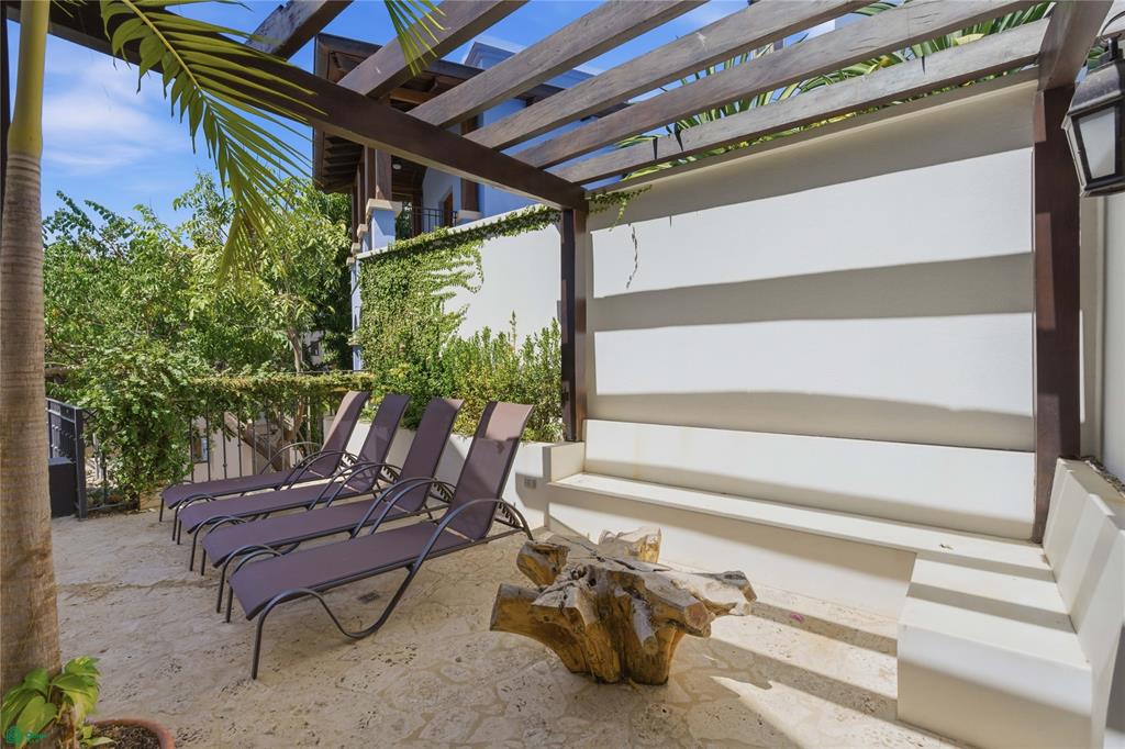 Casa del Alba, Las Catalinas