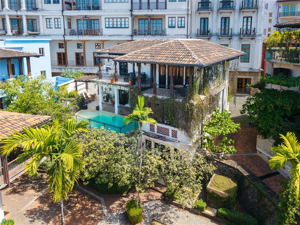 Casa del Alba, Las Catalinas