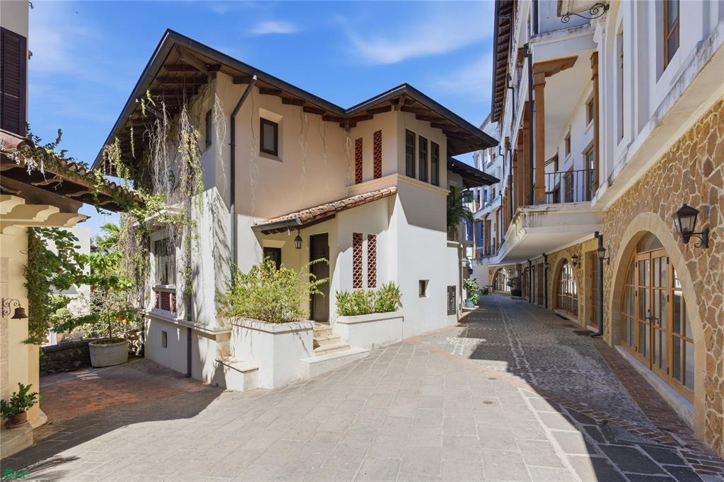 Casa del Alba, Las Catalinas