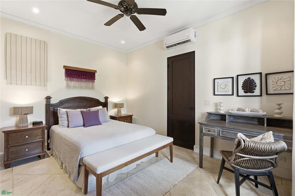 Casa del Alba, Las Catalinas