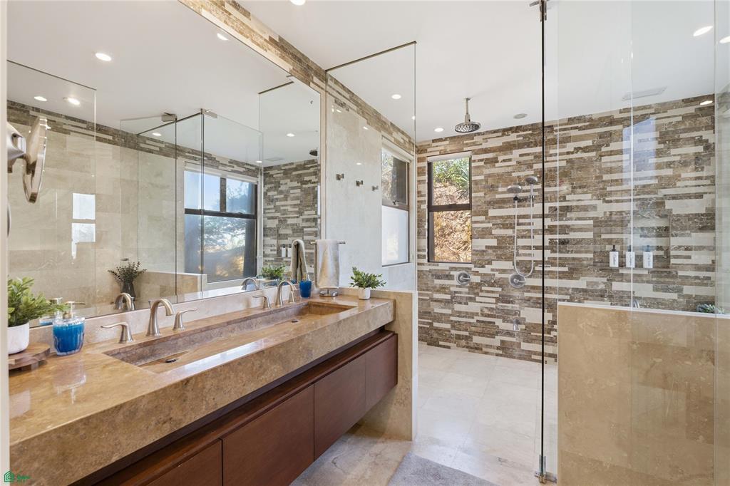 Casa De Los Monos, Playa Ocotal