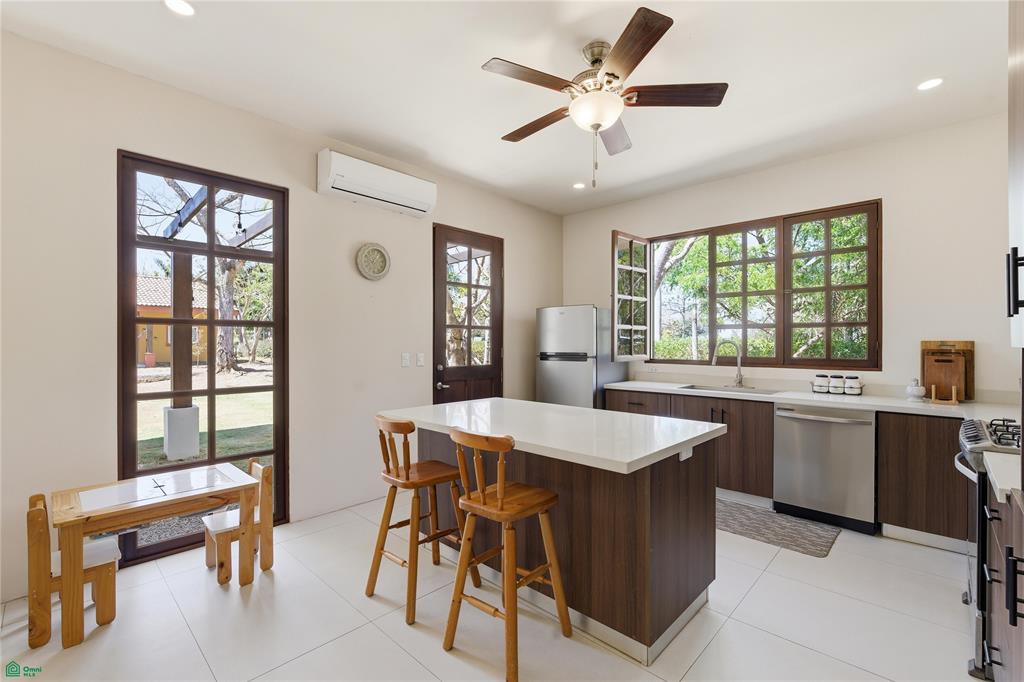 Stella Maris Altos Los Robles 71