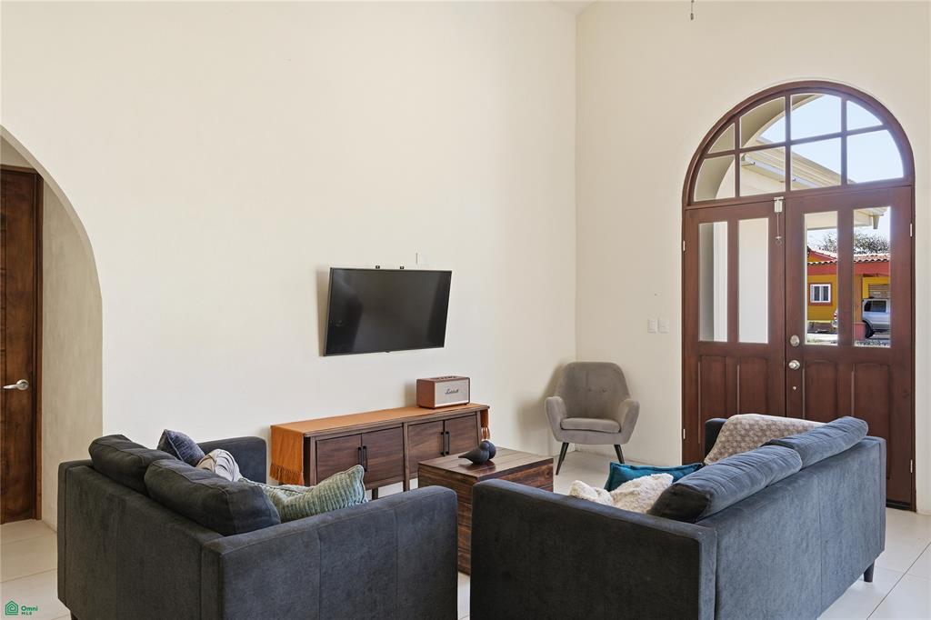 Stella Maris Altos Los Robles 71