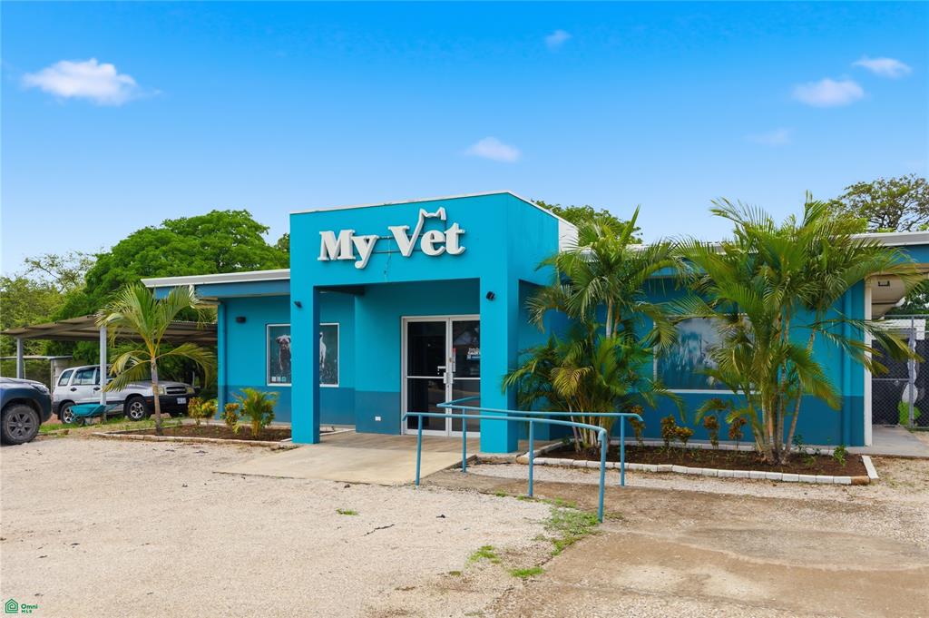 Vet Clinic Huacas
