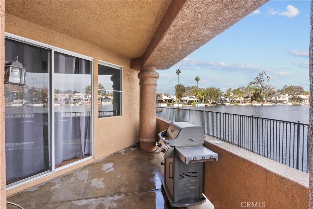 22852 Sailwind Way 2