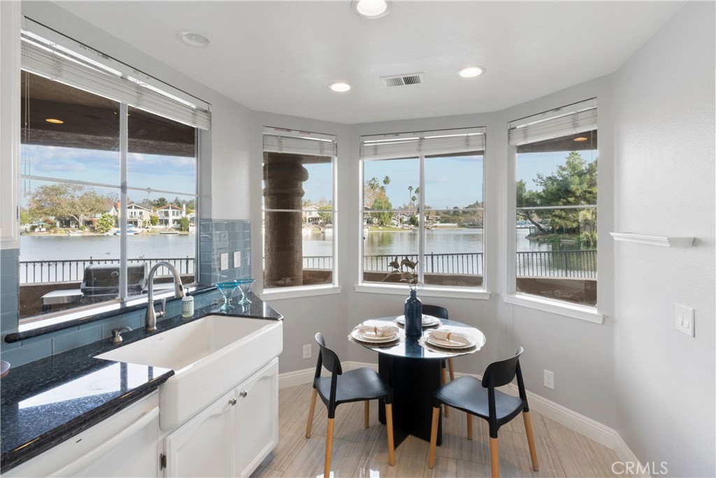 22852 Sailwind Way 2