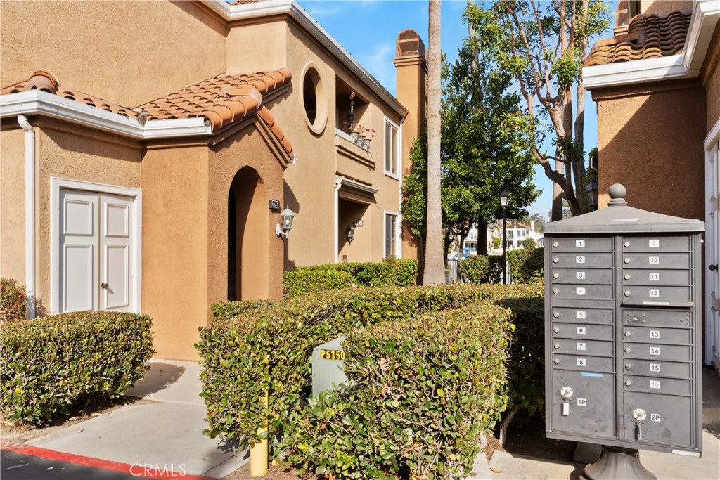 22852 Sailwind Way 2