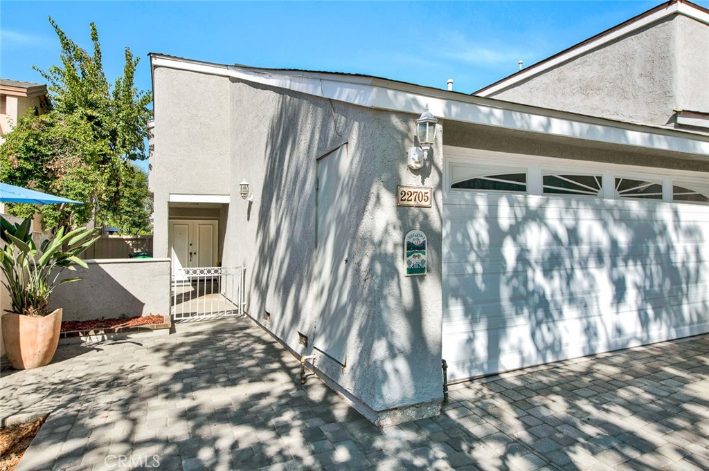 22705 Wood Lake Lane