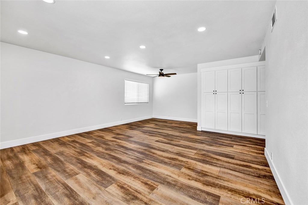 25132 Northrup Drive