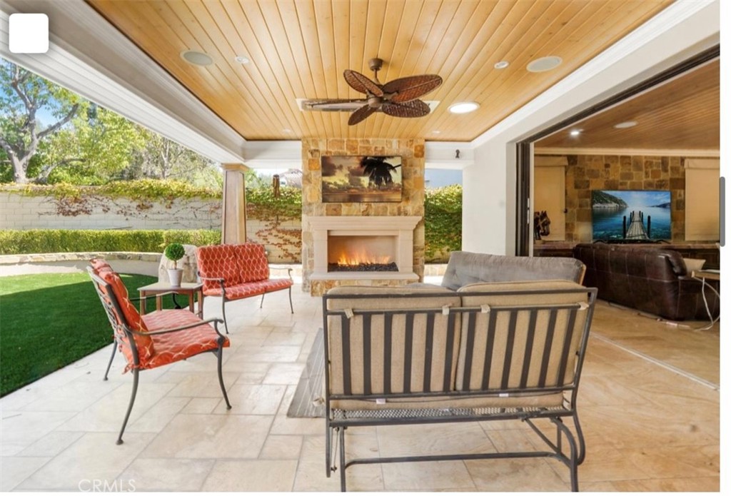 31951 Camino Del Cielo