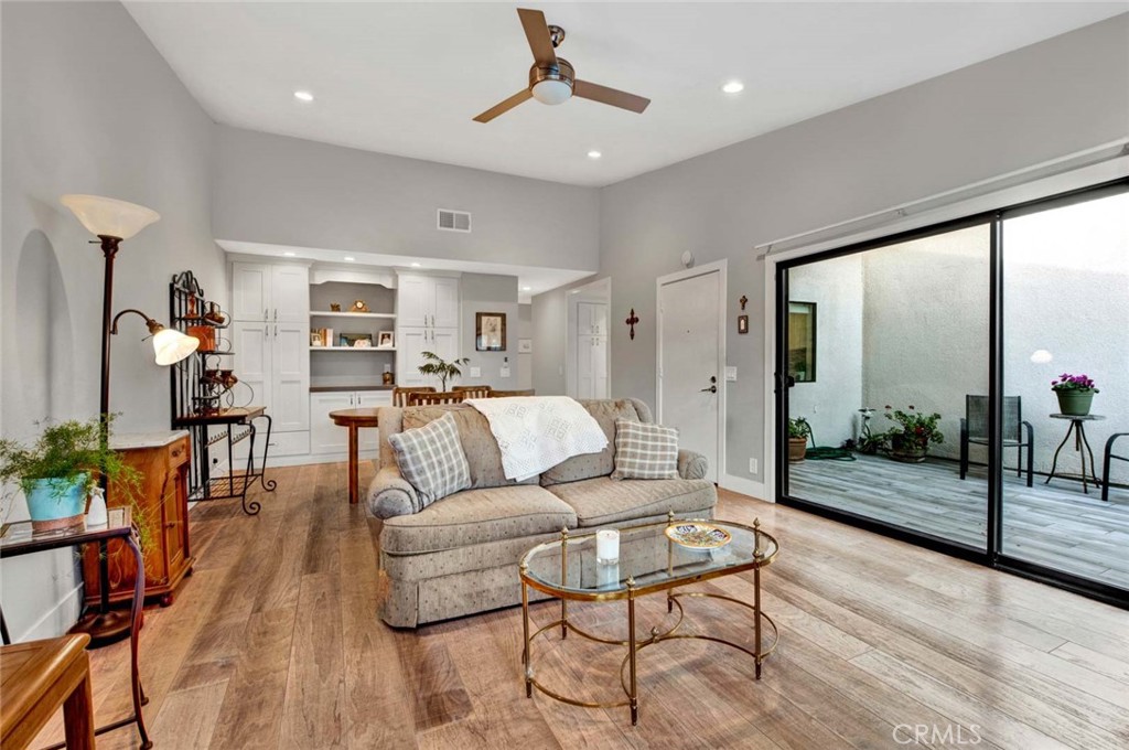 8606 Solano Circle B-1003