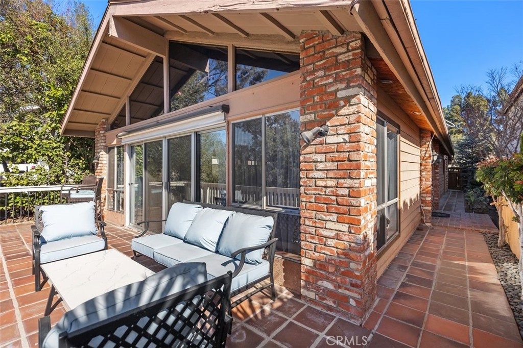 24596 Overlake Drive