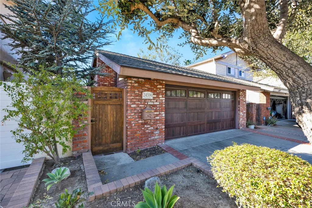 24596 Overlake Drive