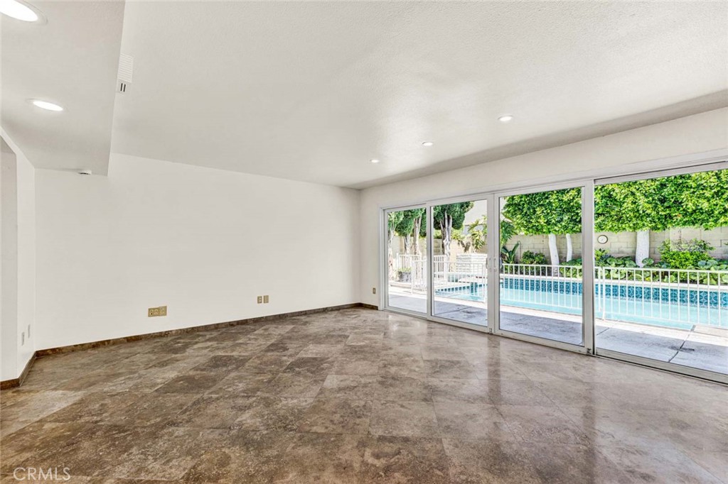 3368 California Street