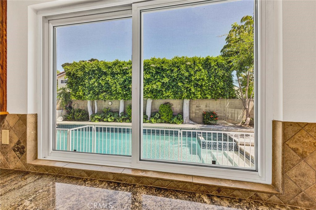 3368 California Street