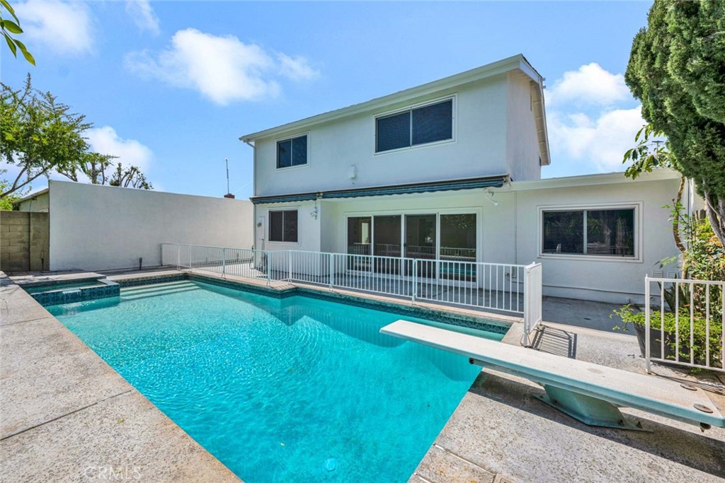 3368 California Street