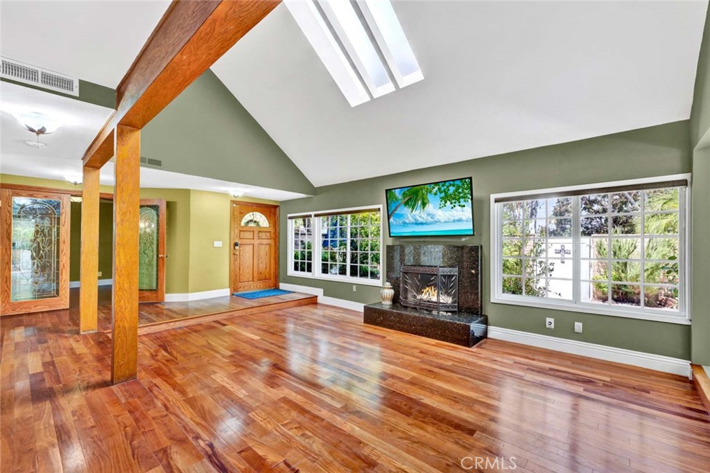 22482 Lake Forest Lane