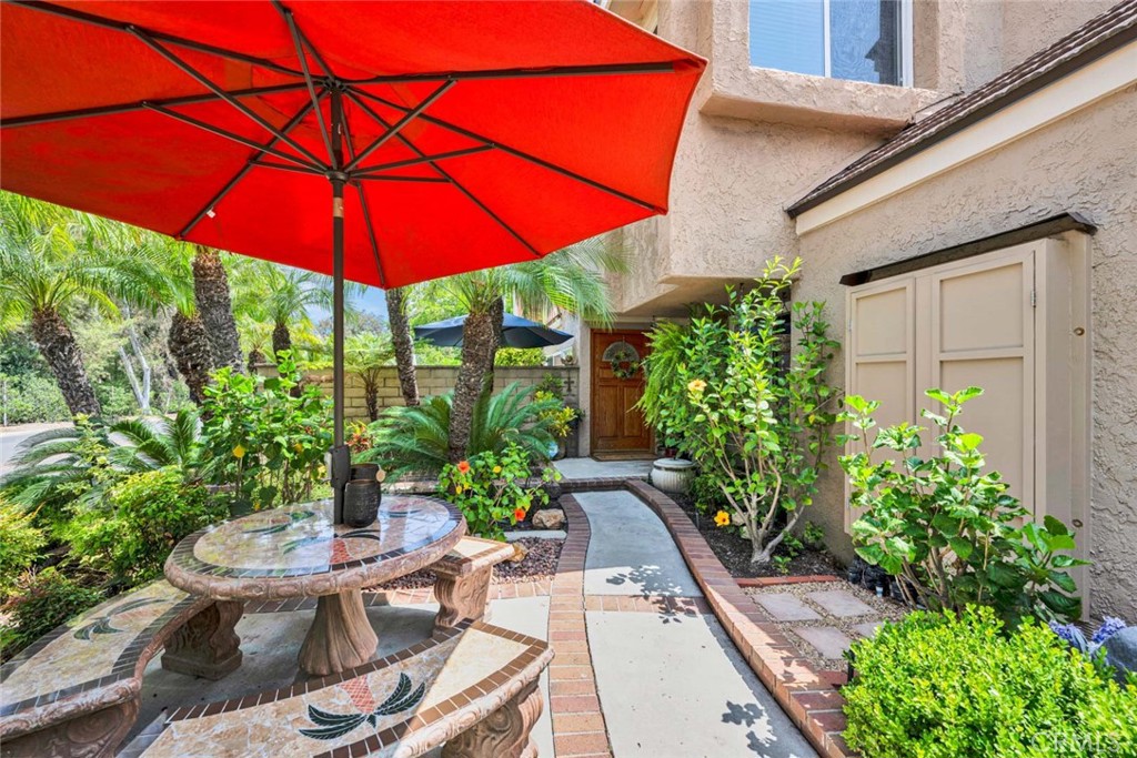 22482 Lake Forest Lane