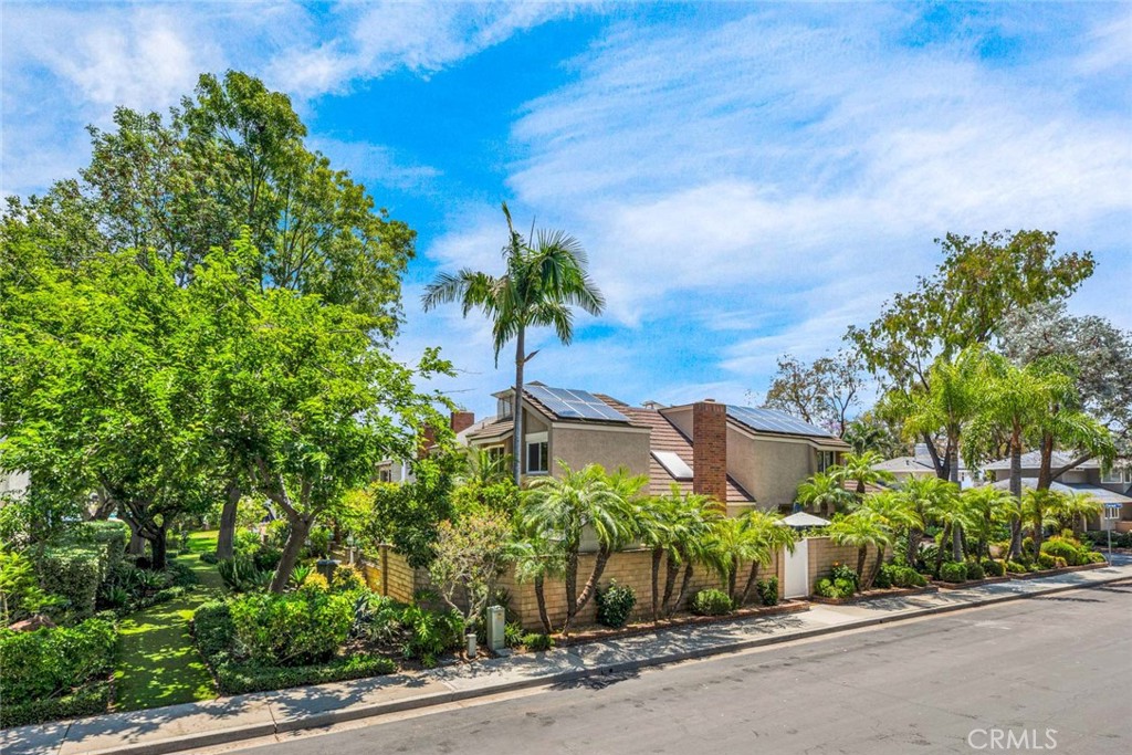 22482 Lake Forest Lane