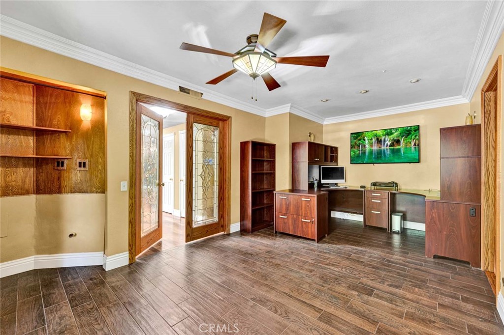 22482 Lake Forest Lane