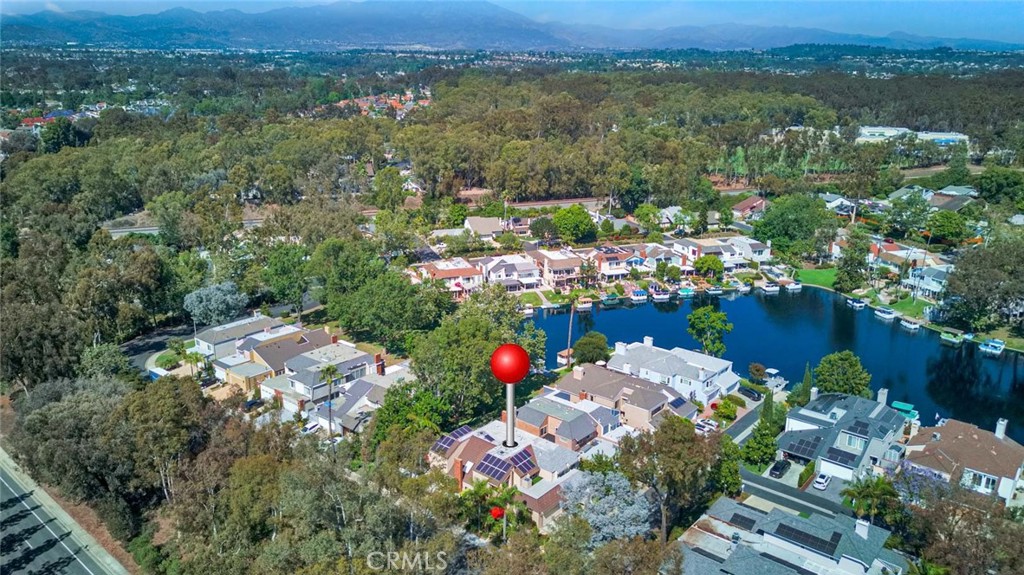 22482 Lake Forest Lane