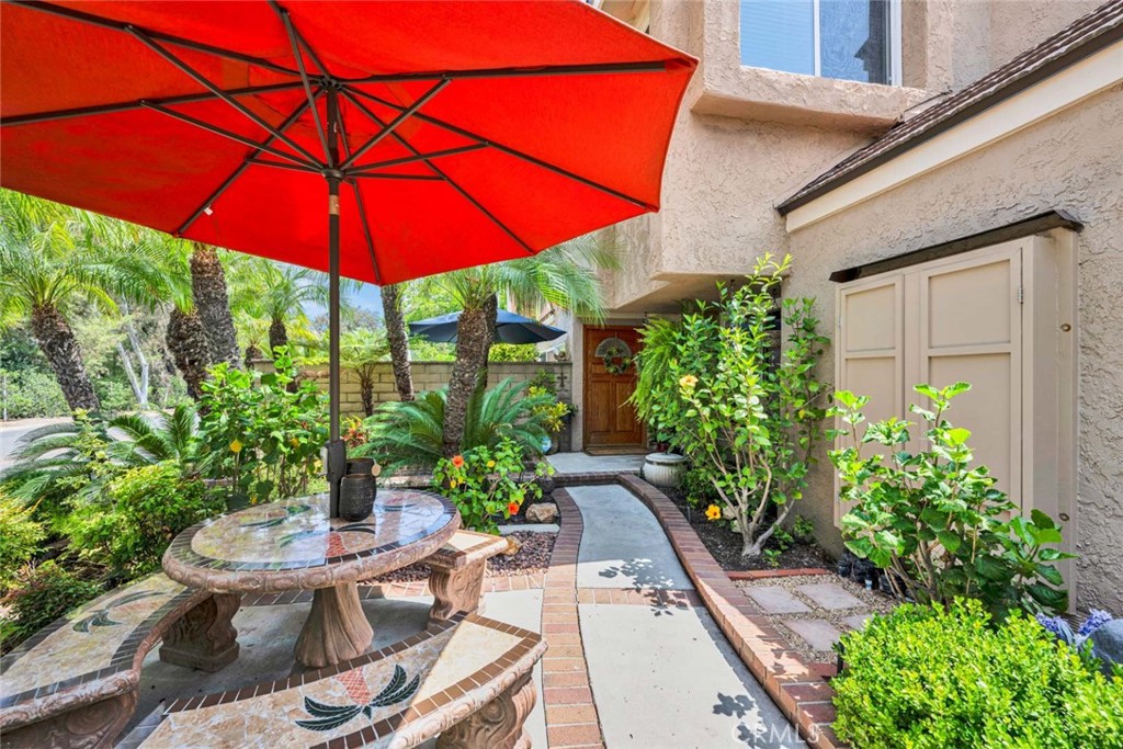 22482 Lake Forest Lane