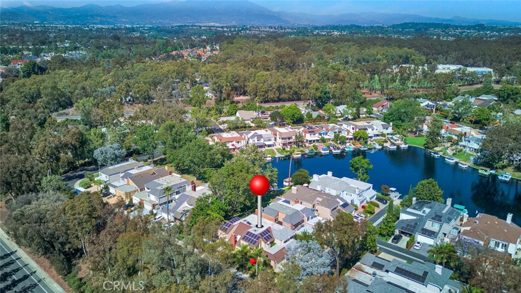 22482 Lake Forest Lane