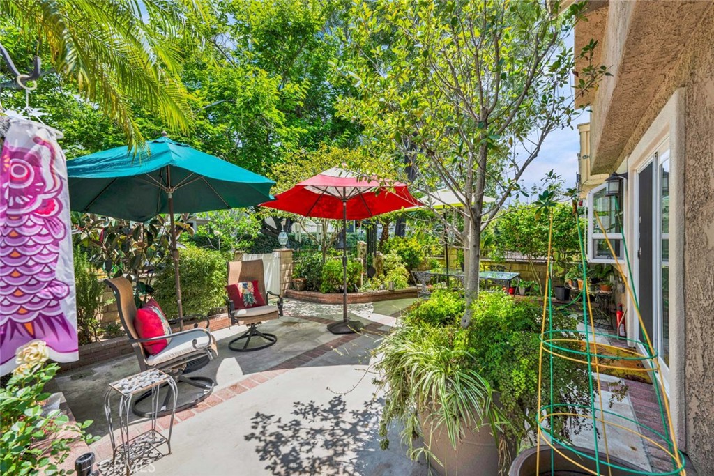 22482 Lake Forest Lane