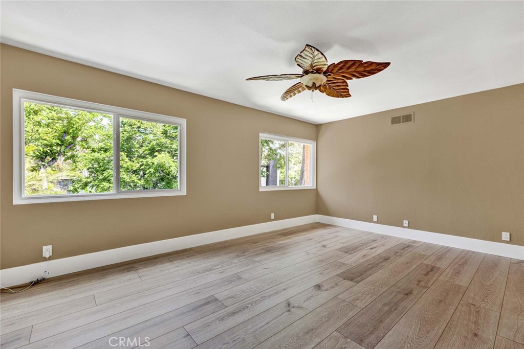 22482 Lake Forest Lane