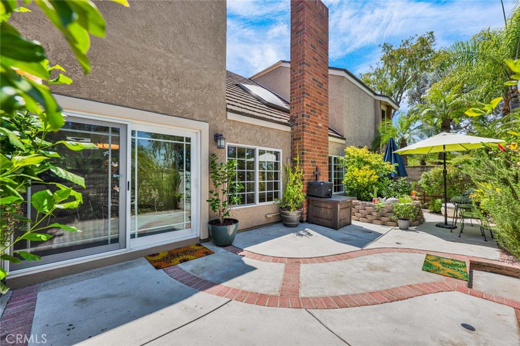 22482 Lake Forest Lane