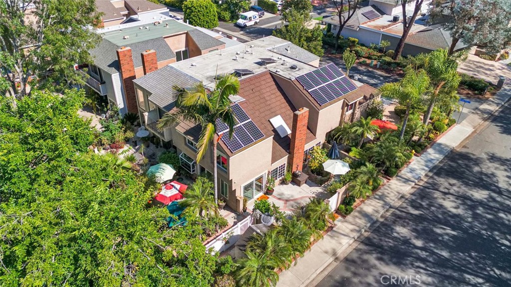 22482 Lake Forest Lane