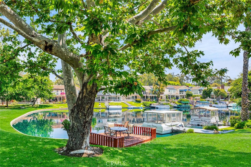 22482 Lake Forest Lane