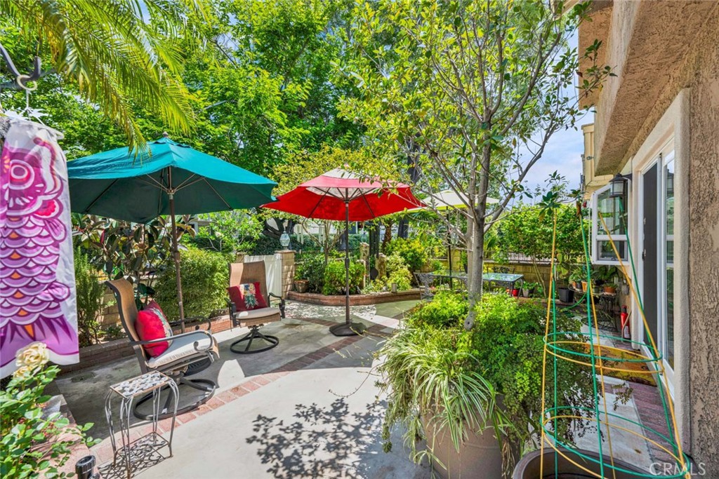 22482 Lake Forest Lane