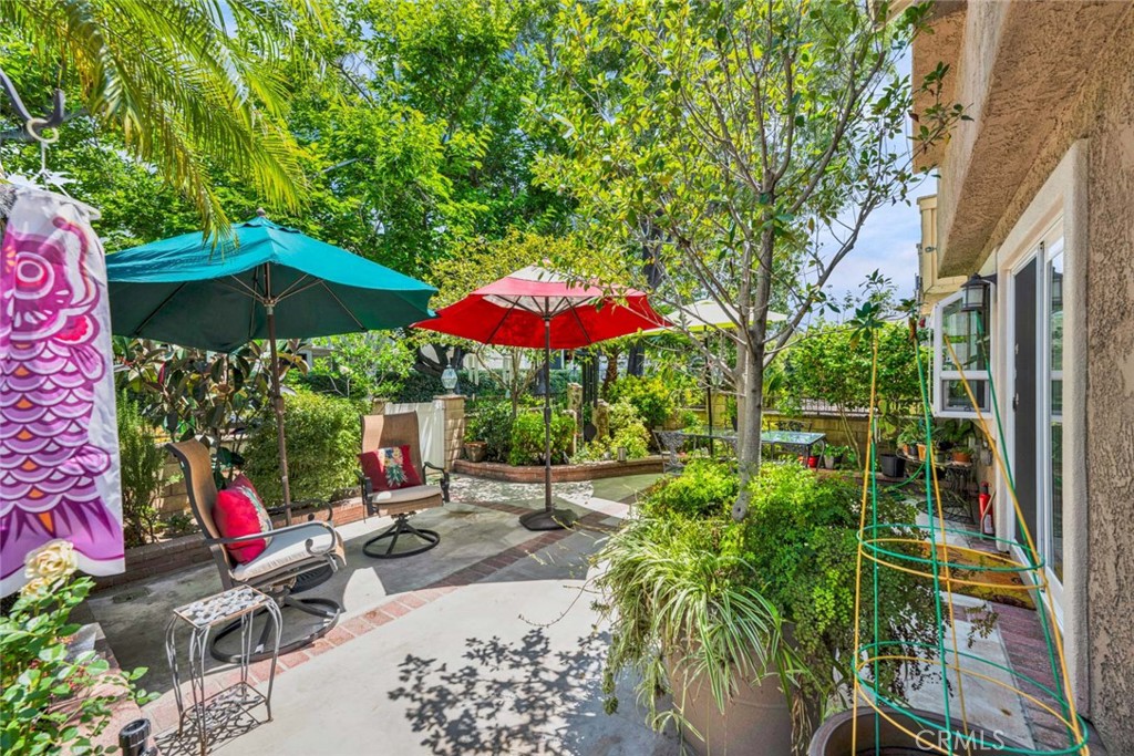 22482 Lake Forest Lane