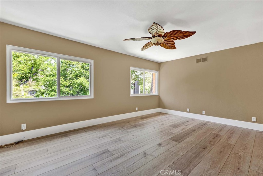 22482 Lake Forest Lane