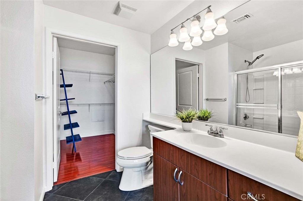 1801 E Katella Avenue 3053