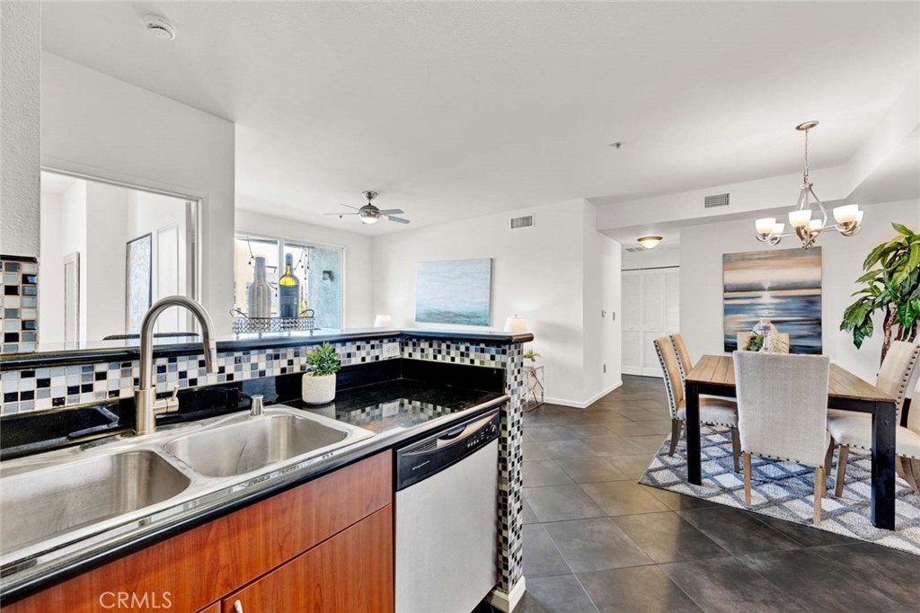 1801 E Katella Avenue 3053